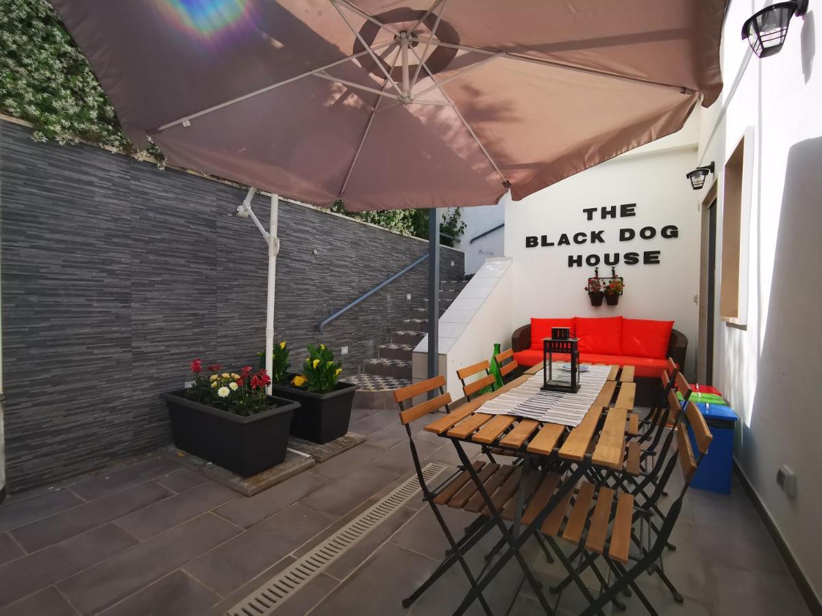 The Black Dog House Valenzano Zewnętrze zdjęcie